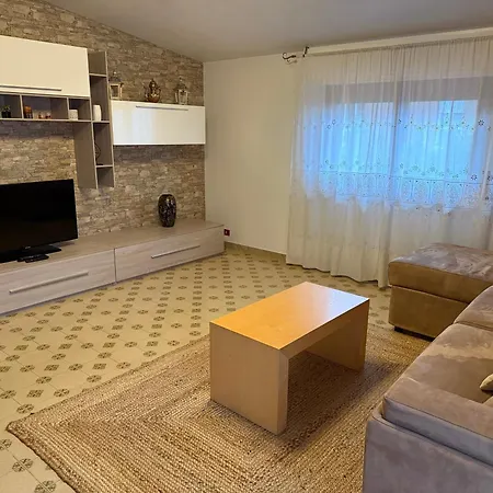 Mirella 4*