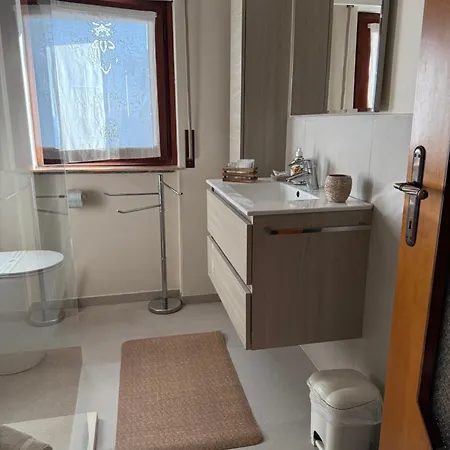 Couette-café Mirella 4*